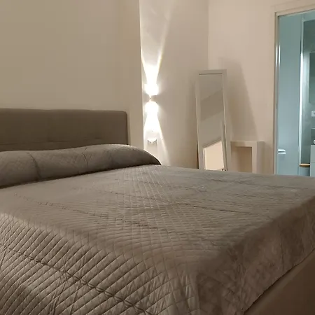 Gazde/Camere de închiriat La Corte