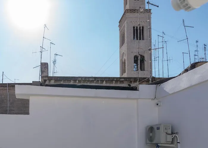 Gazde/Camere de închiriat La Corte