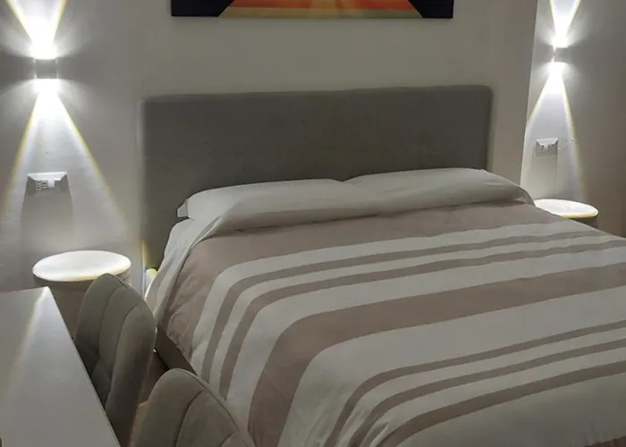 La Corte Gazde/Camere de închiriat *