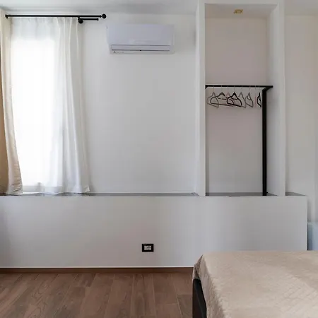 La Corte Проживання в сім'ї Барі