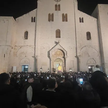 Проживання в сім'ї La Corte